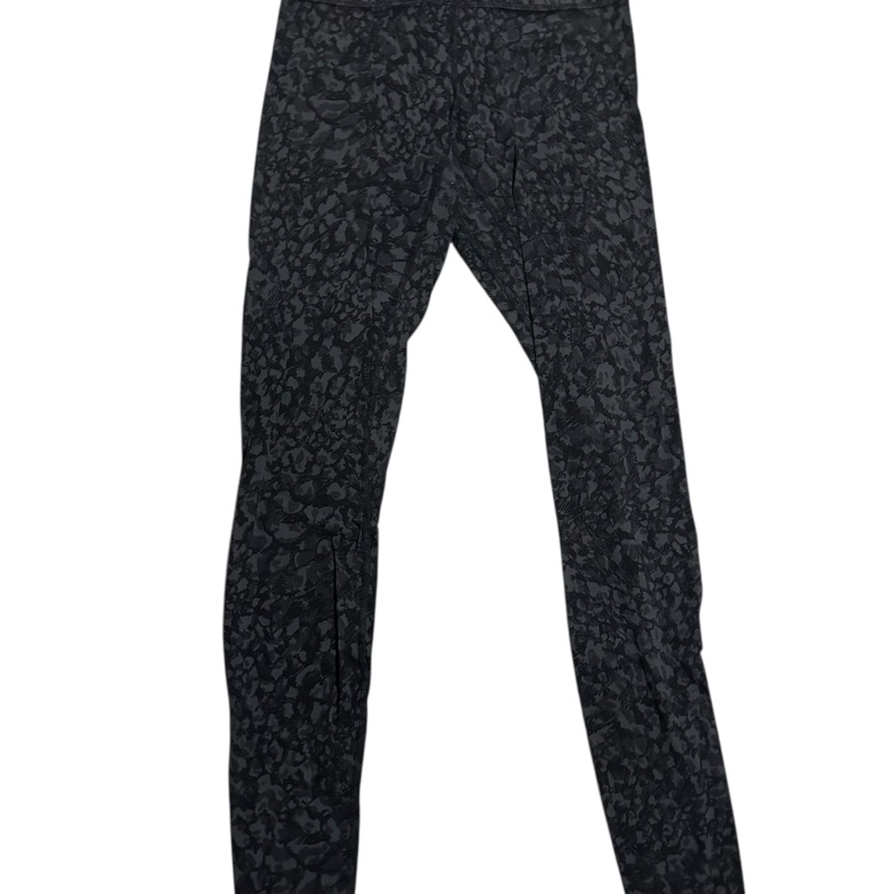 Women’s Black Patterned Lululemon Leggings
